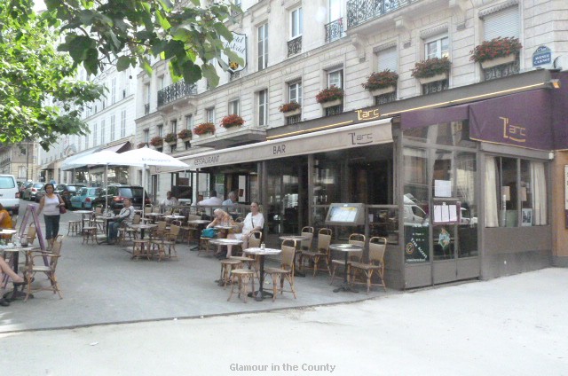 L'Arc, Paris