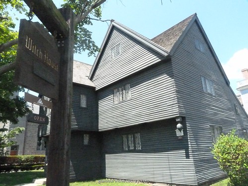 Witches house in Salem (2)